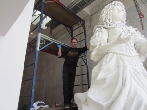 Installing Queen Catherine at the Butler Institute